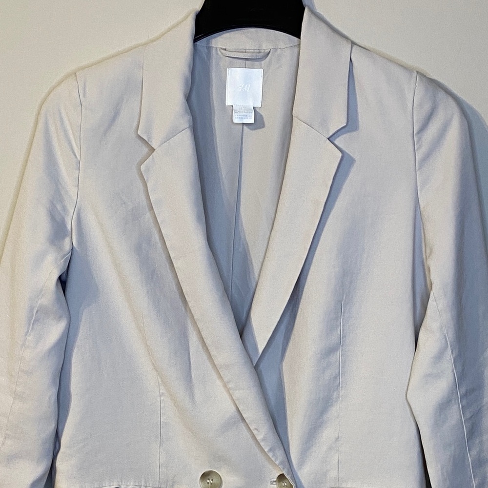 H&M Elegant Cream Women's Blazer Size XS - Picture 2 of 6